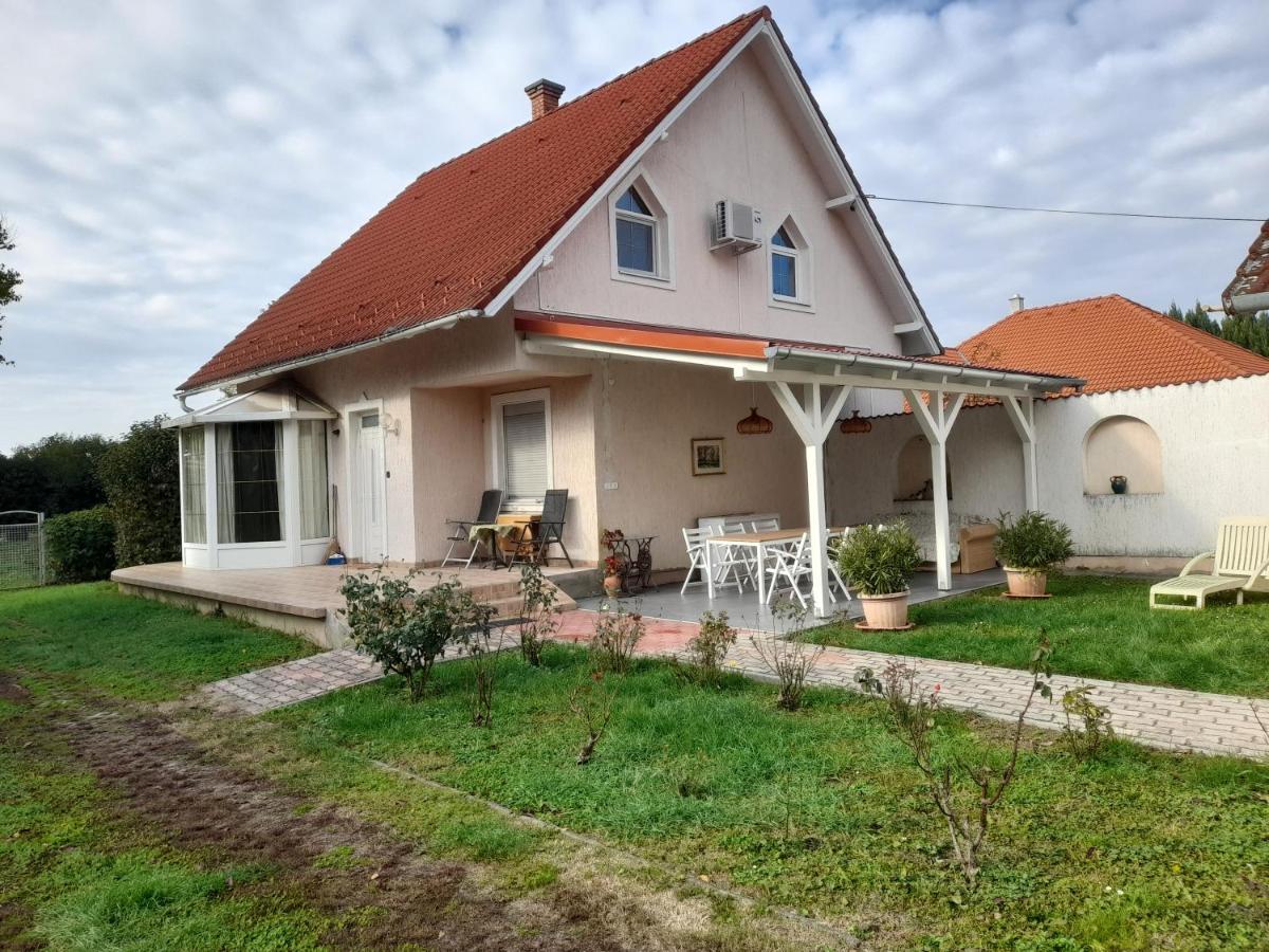Gesztenyes Vendeghaz Harkány Zewnętrze zdjęcie